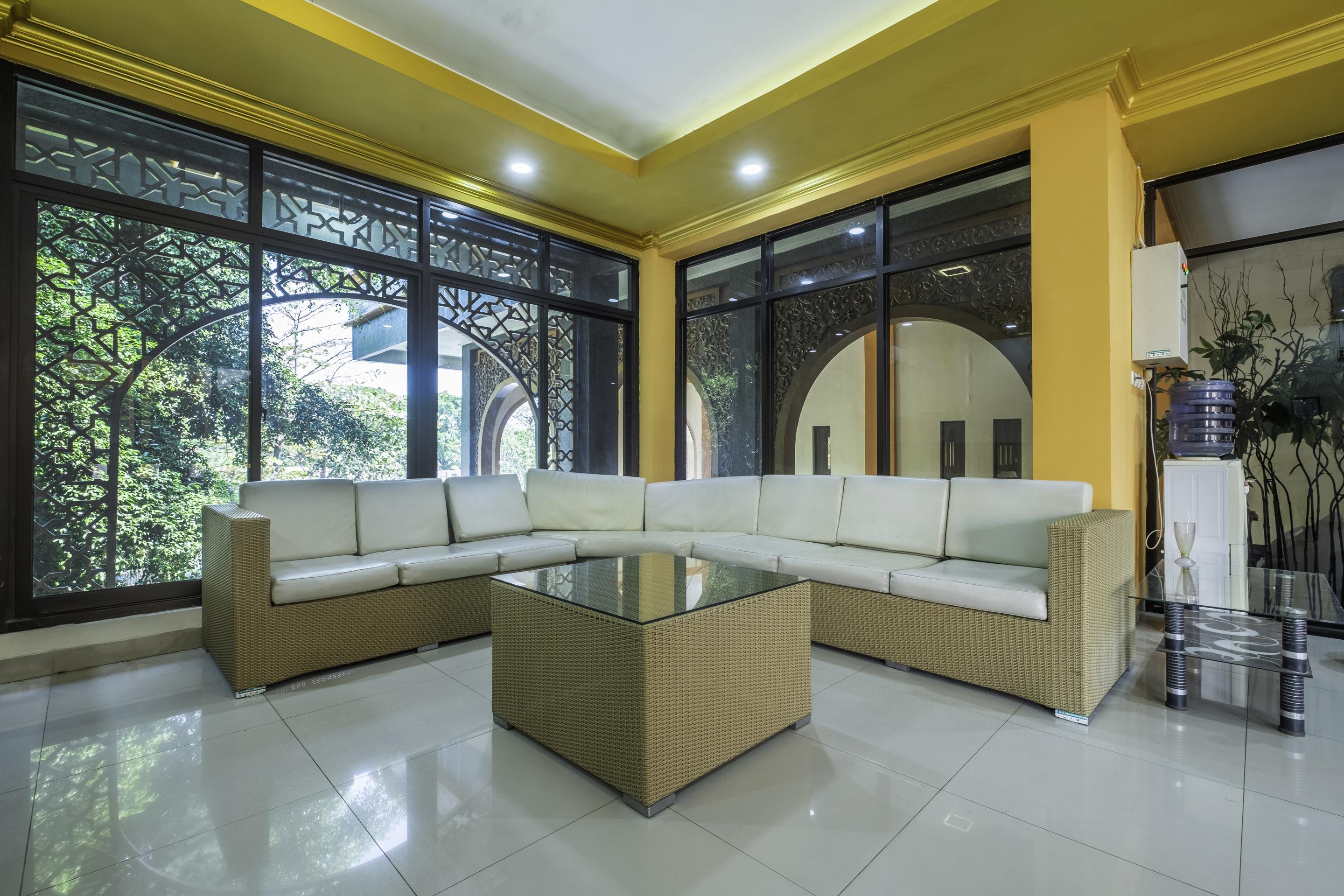 Oyo 2132 Pondok Avicenna Cirebon Exterior photo